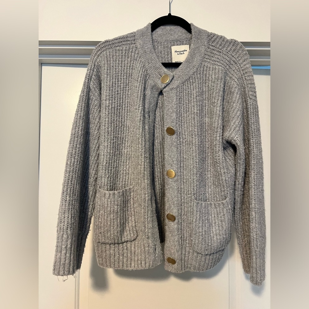 Abercrombie & Fitch GraySweater